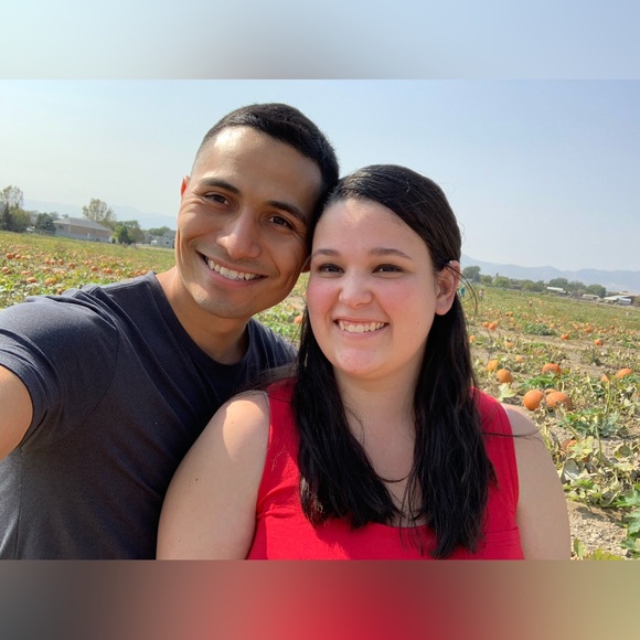 Meet your Posher, Chilo & Jade - Picture 4 of 4